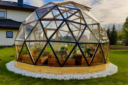 43-geokupolas-akmenys